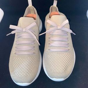 Skechers wide fit air-cooled memory foam